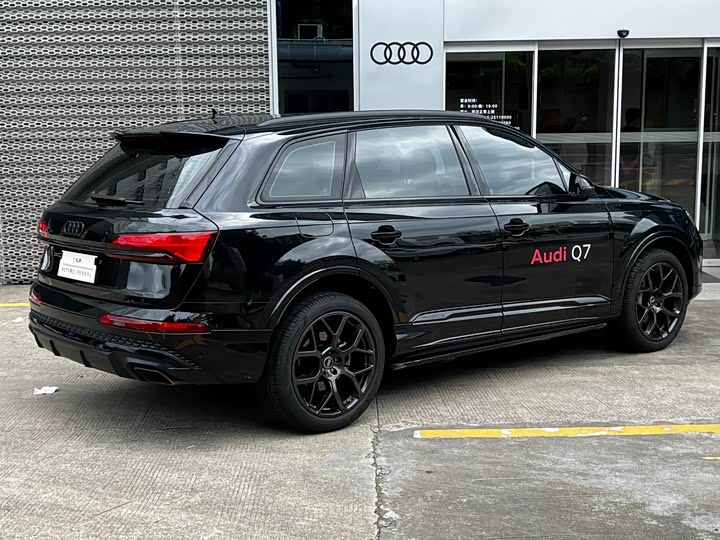 Audi Q7, 2024 — фото 4 из 9