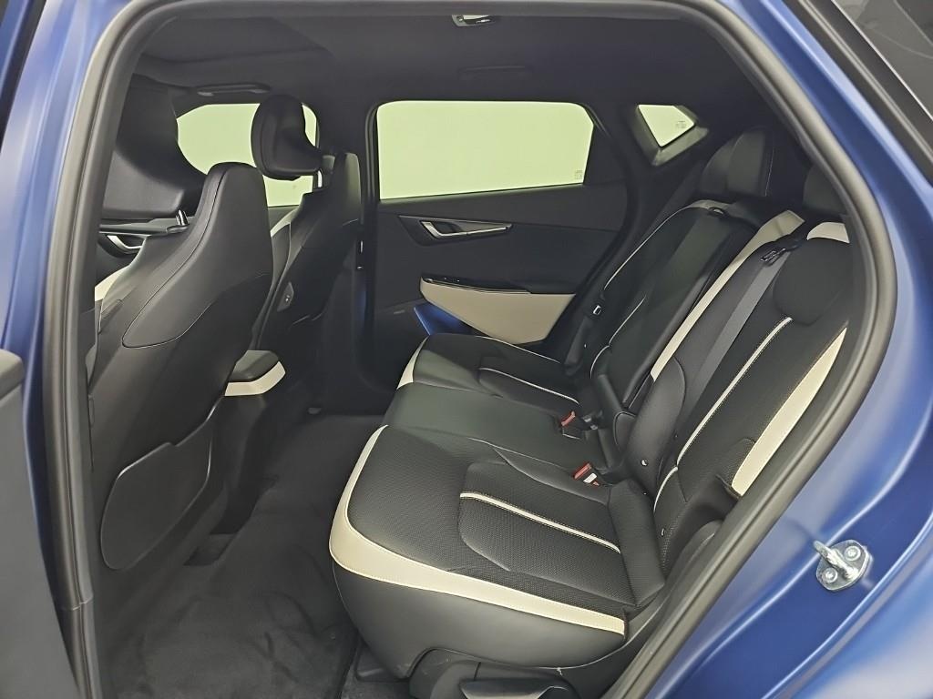 Kia EV6, 2025 — фото 11 из 12