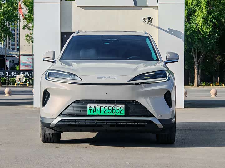 BYD Sea Lion 07 DM-i Hybrid, 2025 — фото 2 из 9