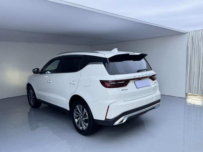 Geely Vision X6, 2021 — фото 4 из 12