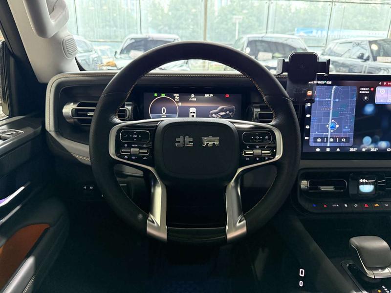 BAIC Beijing BJ40 Hybrid, 2025 — фото 9 из 12