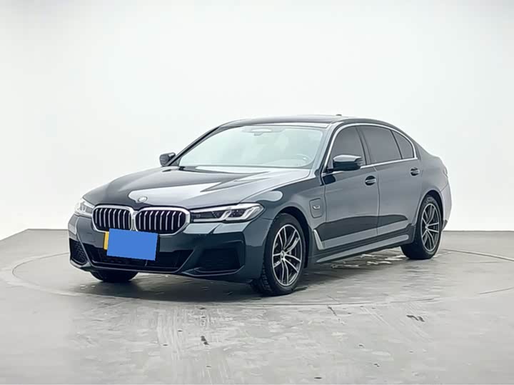 BMW 5 Series Hybrid, 2022 — купить в Тольятти под ключ