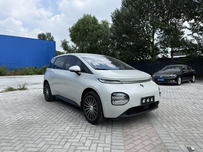 Baojun Yunduo, 2023 — фото 3 из 12