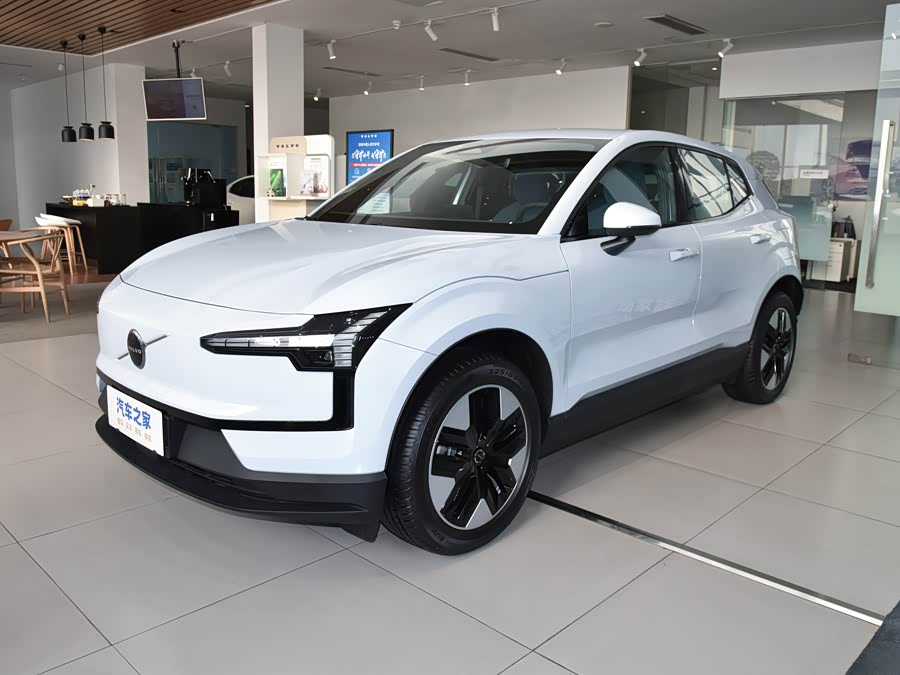 Volvo EX30, 2026 — купить в Воронеже под ключ