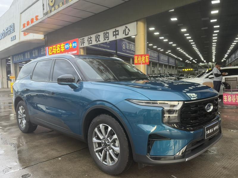 Ford Edge, 2025 — фото 3 из 12