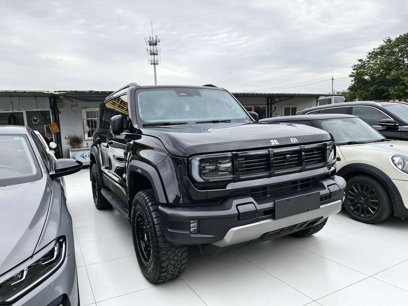 BAIC Beijing BJ40 Hybrid, 2025 — фото 3 из 12