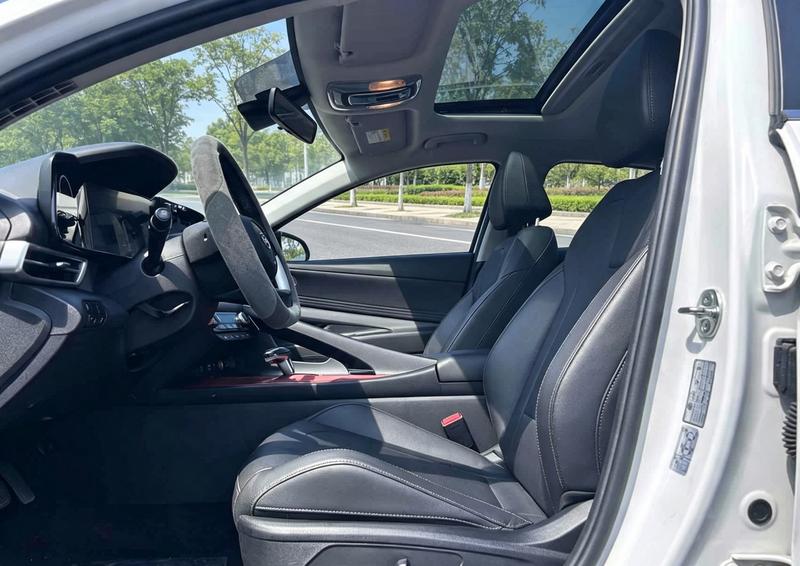 Hyundai Elantra N line, 2023 — фото 8 из 10