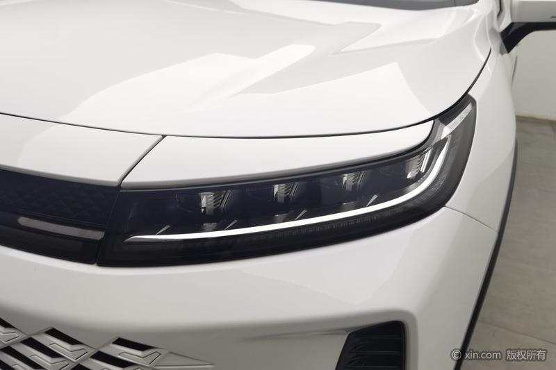 Exeed LX C-DM Hybrid, 2025 — фото 5 из 12