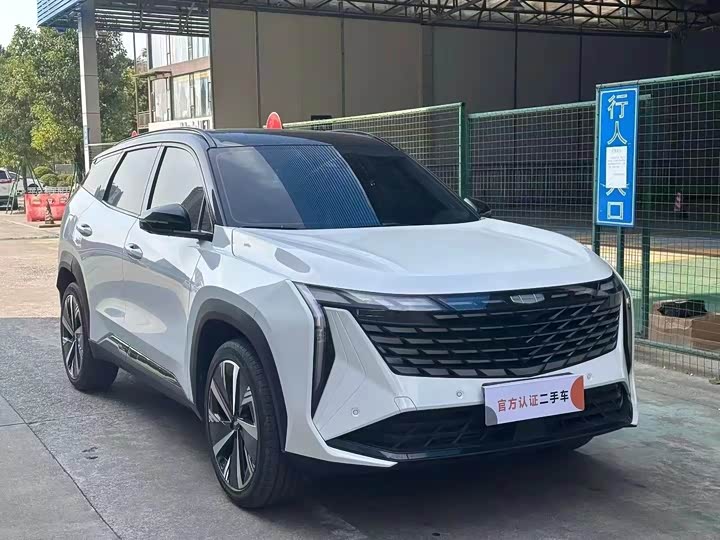 Geely Atlas L, 2023 — фото 3 из 9
