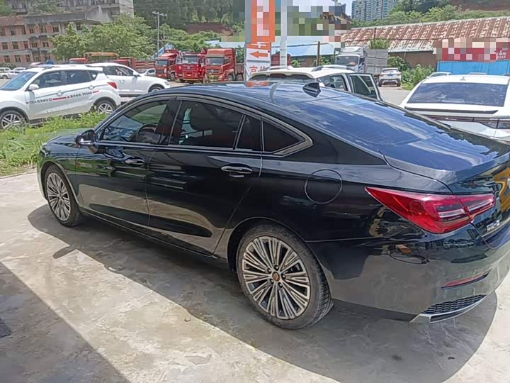 Hongqi H5, 2022 — фото 5 из 9