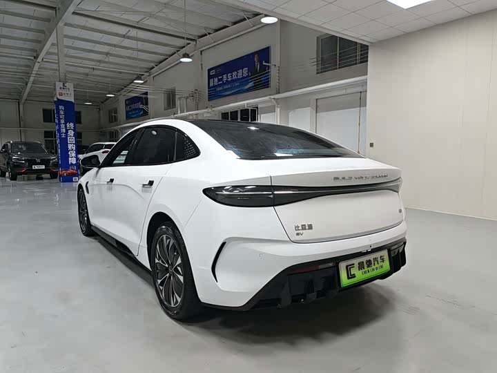 BYD Seal, 2023 — фото 6 из 9
