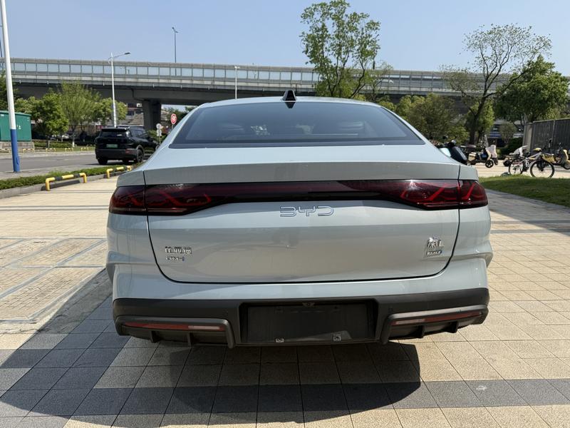 BYD Qin L, 2025 — фото 6 из 12