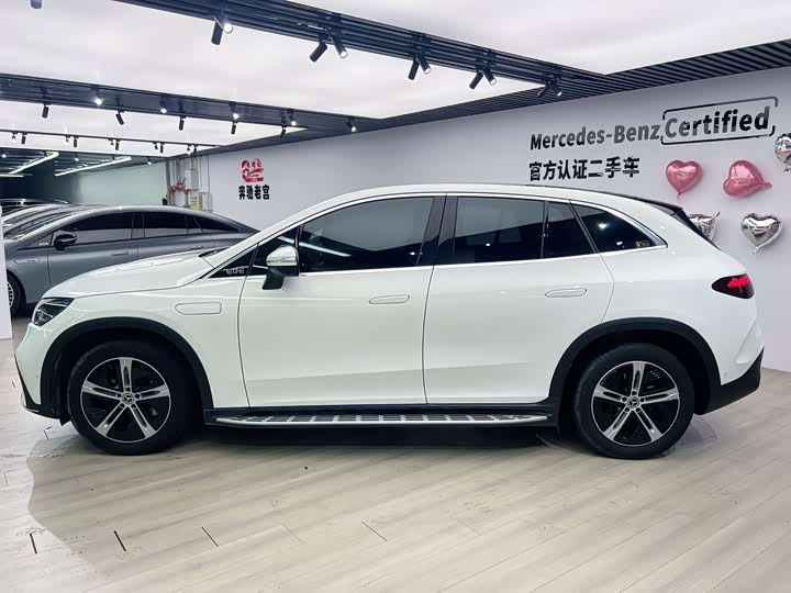 Mercedes-Benz EQE SUV, 2023 — фото 8 из 9