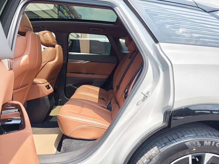 Cadillac Optiq, 2024 — фото 3 из 9