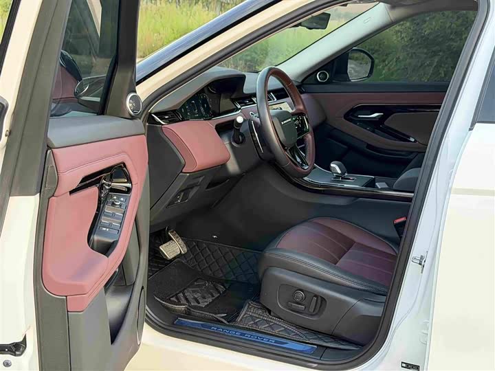 Land Rover Range Rover Evoque L, 2025 — фото 7 из 9