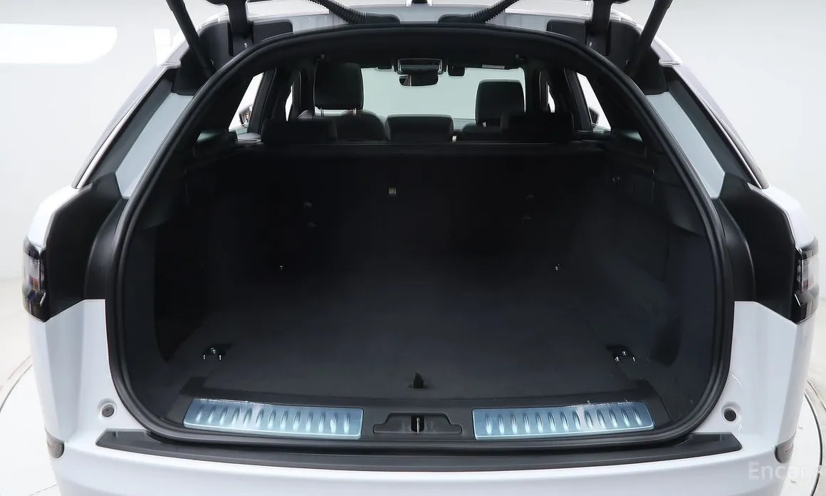 Land Rover Range Rover Velar, 2024 — фото 12 из 12