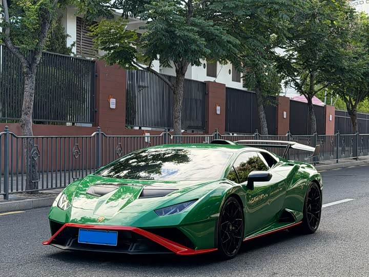 Lamborghini Huracán, 2022 — купить в Туле под ключ