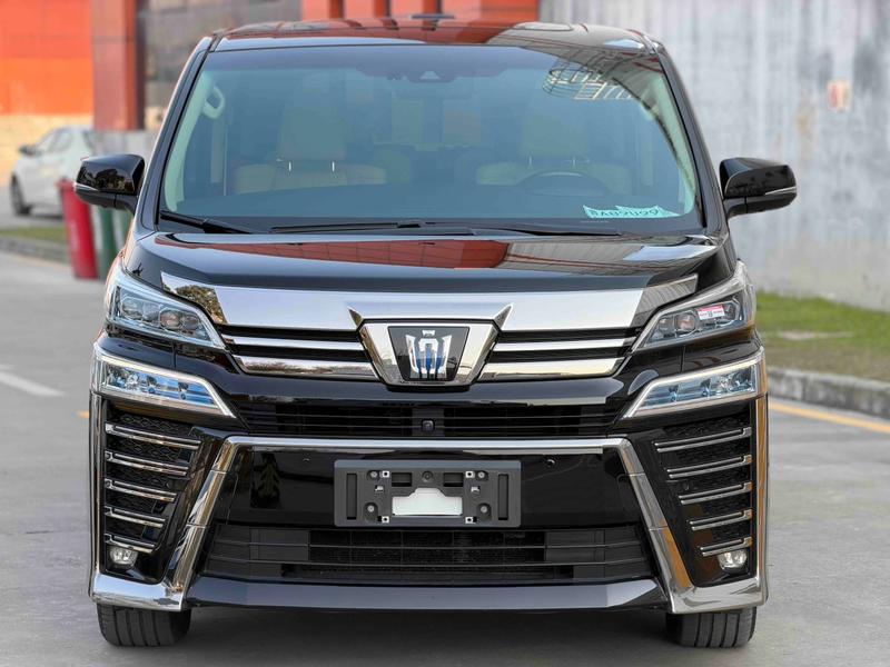Toyota Vellfire, 2022 — фото 2 из 9