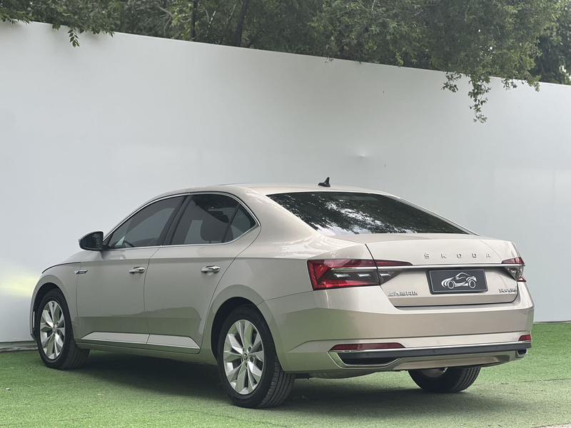Skoda Superb, 2021 — фото 4 из 9