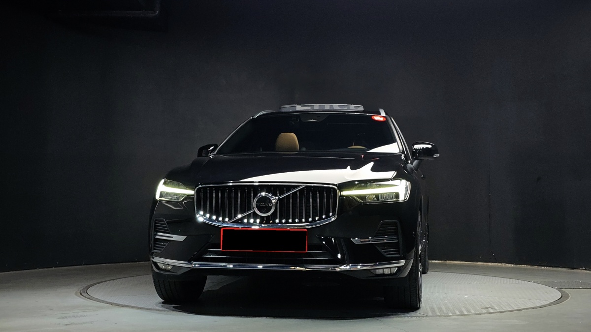 Volvo XC60, 2024 — фото 3 из 12