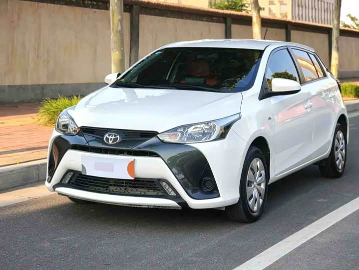 Toyota Yaris L Hatchback, 2021 — купить в Туле под ключ