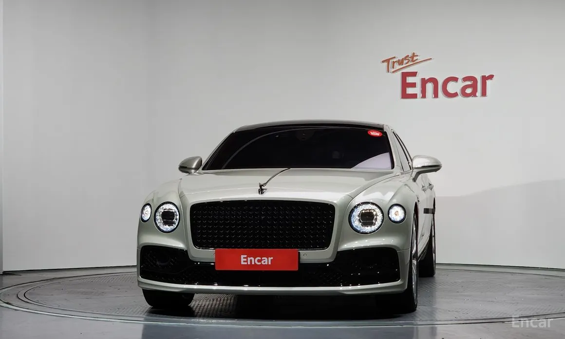 Bentley Flying Spur, 2022 — фото 3 из 12