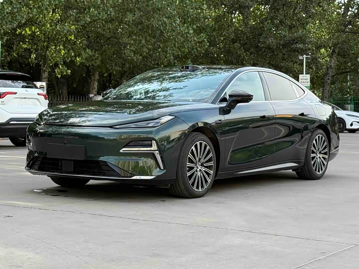 Geely Galaxy Starshine 8 EM-i, 2025 — купить в Чебоксарах под ключ