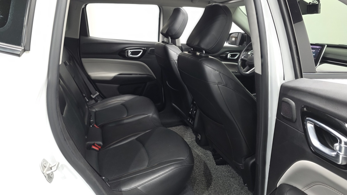 Jeep Compass, 2022 — фото 11 из 12