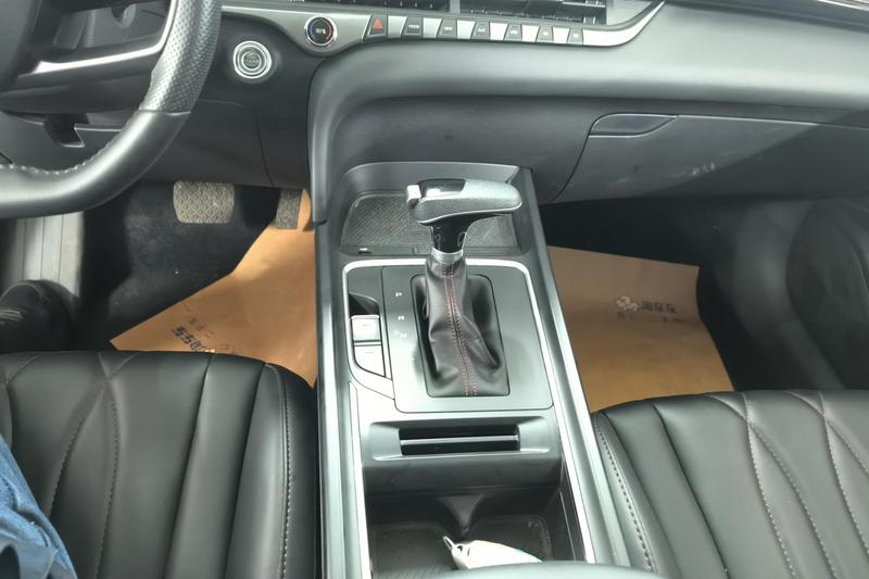 Bestune T55, 2022 — фото 9 из 12
