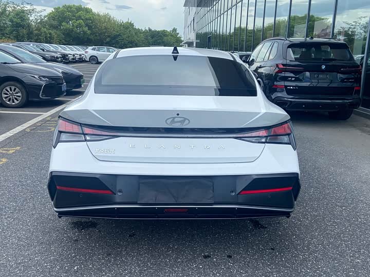 Hyundai Elantra N line, 2023 — фото 4 из 9