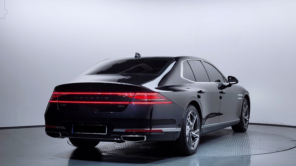 Genesis G90, 2022 — фото 2 из 12