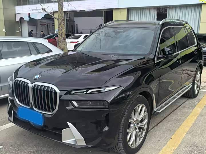 BMW X7, 2023 — купить в Твери под ключ