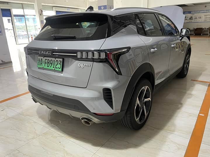 Lynk & Co 06 EM-P Hybrid, 2021 — фото 4 из 9