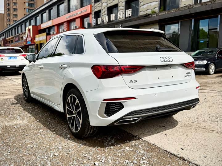 Audi A3, 2023 — фото 4 из 9