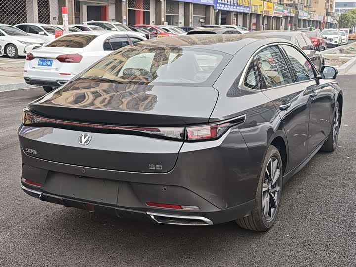 Changan Eado Plus, 2025 — фото 4 из 9