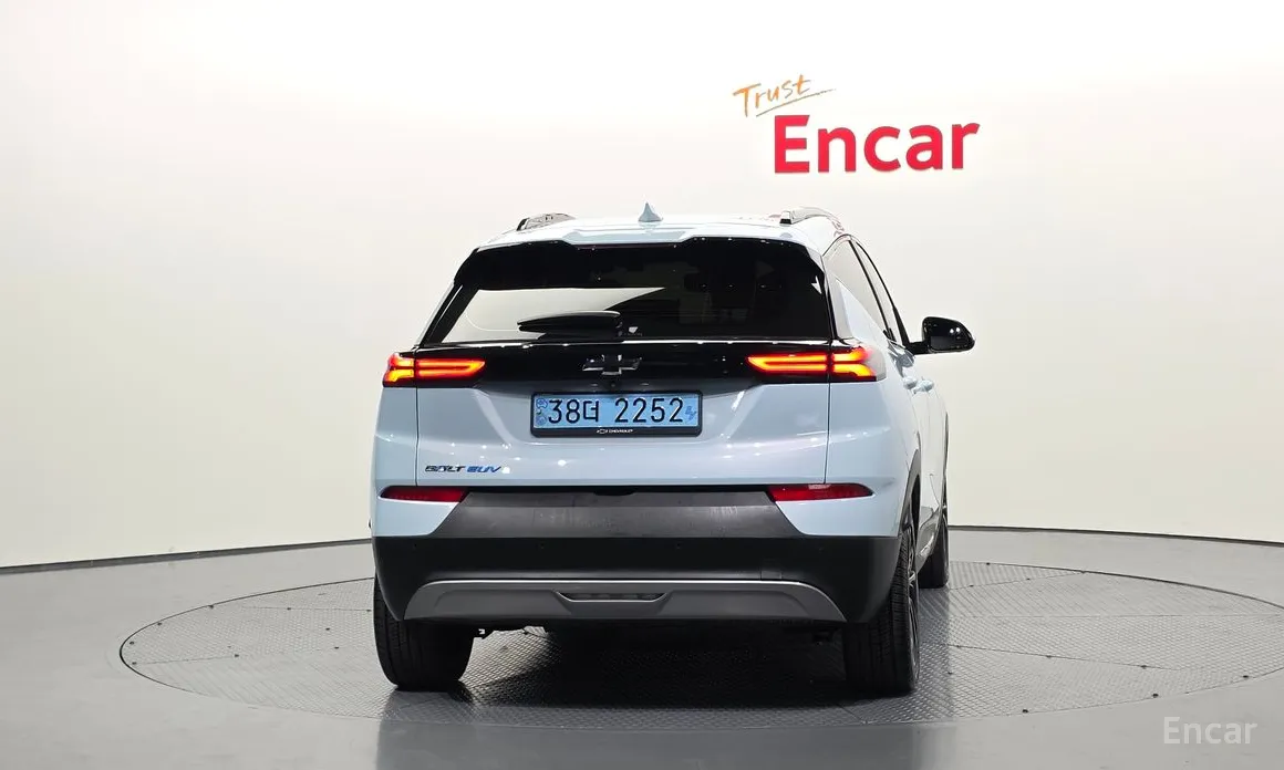 Chevrolet Bolt EUV, 2022 — фото 4 из 12