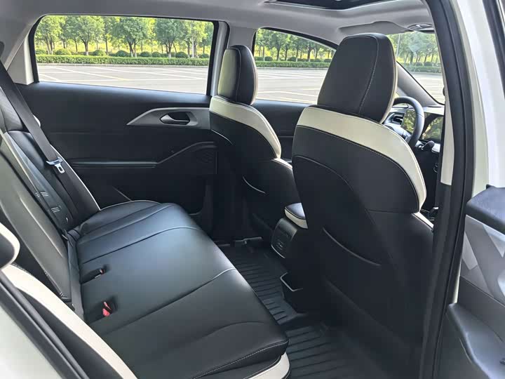 Geely Geometry E Firefly, 2022 — фото 9 из 9