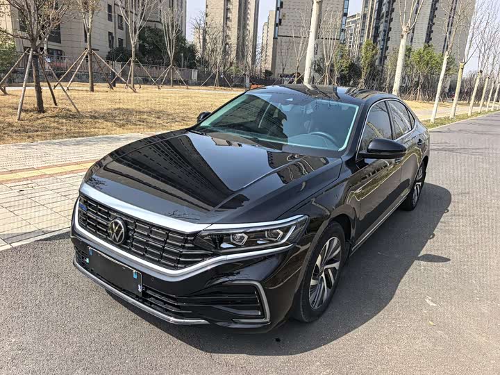 Volkswagen Passat Hybrid, 2022 — купить в Белгороде под ключ