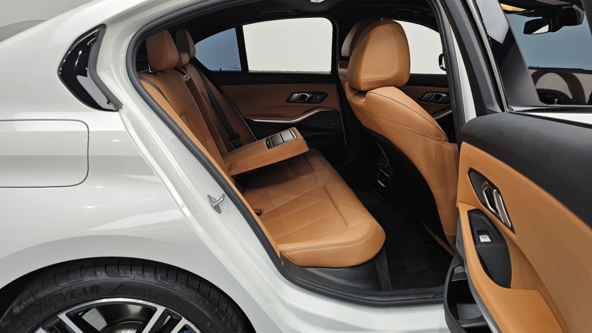 BMW 3 Series, 2024 — фото 11 из 12