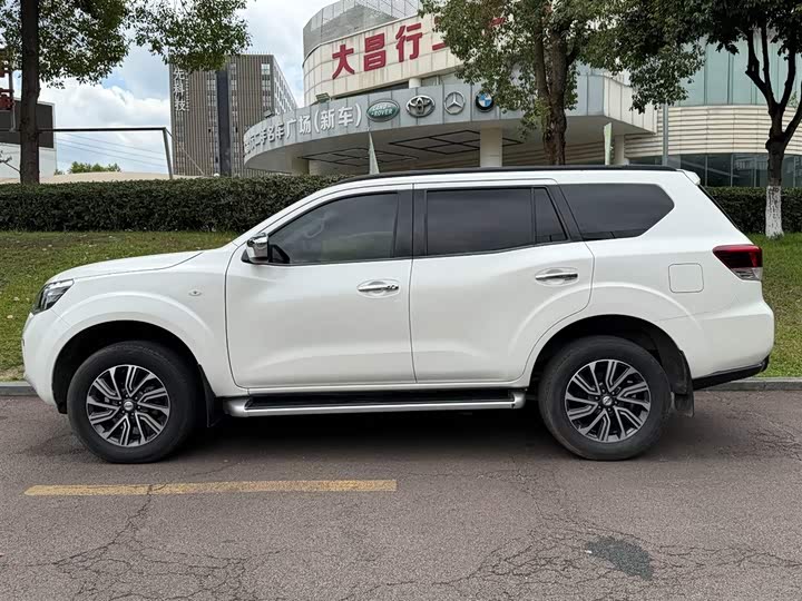Nissan Terra, 2022 — фото 3 из 9