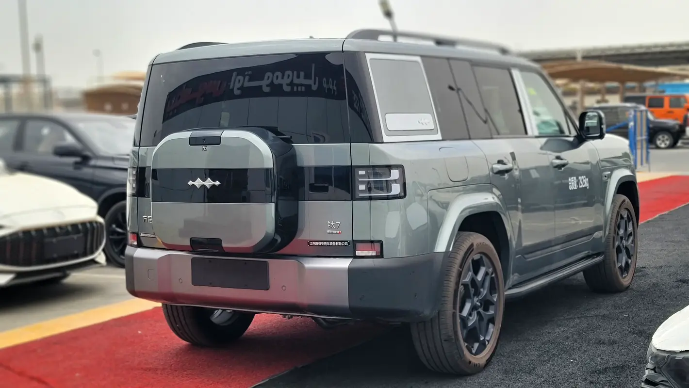 BYD Leopard Titanium 7, 2026 — фото 5 из 10