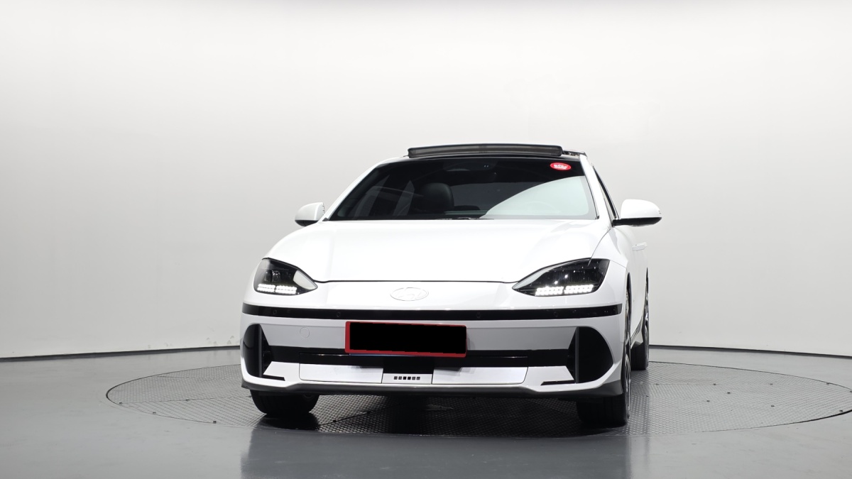 Hyundai Ioniq 6, 2022 — фото 3 из 12