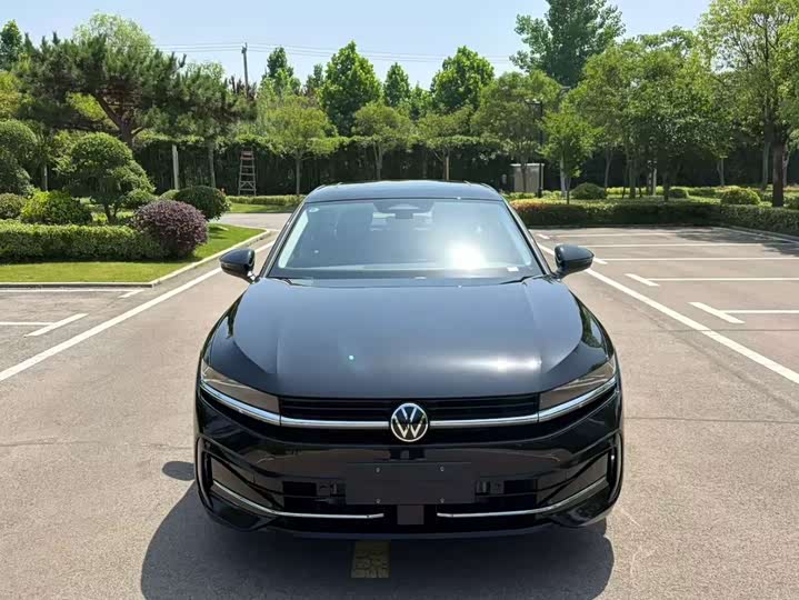 Volkswagen Magotan, 2025 — купить в Уфе под ключ