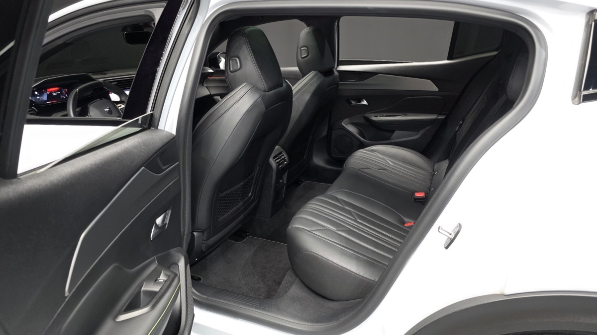 Peugeot 408, 2024 — фото 6 из 12