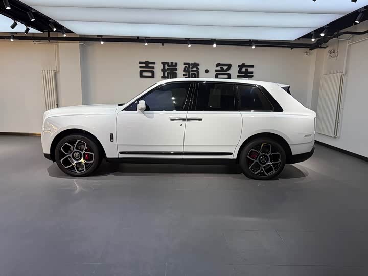 Rolls-Royce Cullinan, 2024 — фото 7 из 12