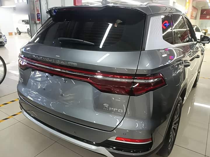 BYD Song Pro Hybrid, 2023 — фото 7 из 9