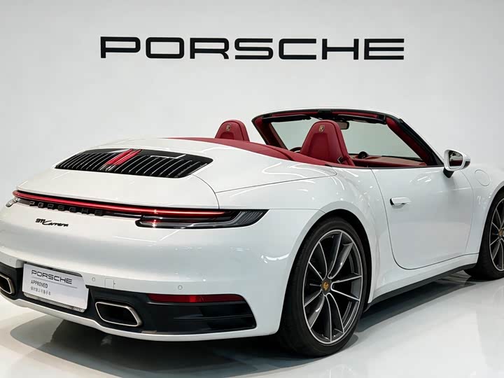 Porsche 911, 2022 — фото 4 из 9