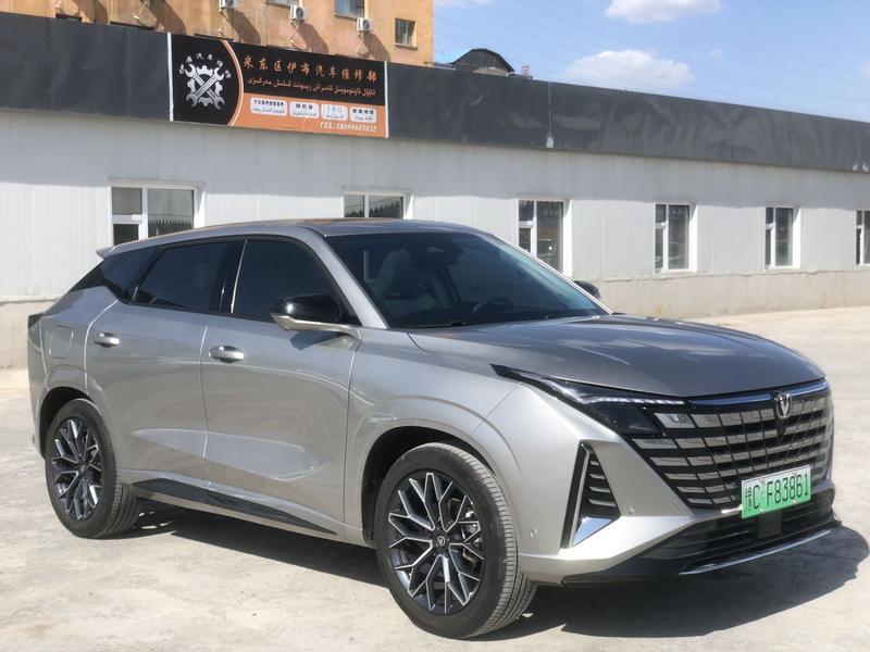 Changan UNI-Z Hybrid, 2024 — фото 3 из 9