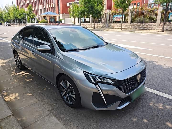 Peugeot 408, 2025 — фото 4 из 9