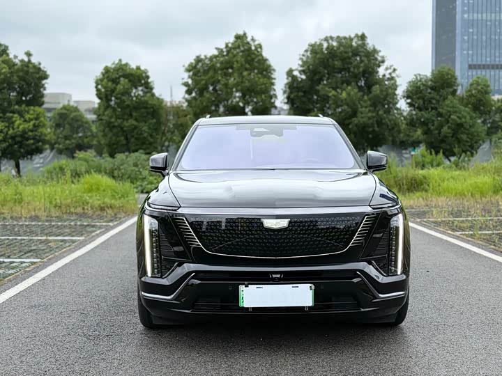 Cadillac Vistiq, 2026 — фото 2 из 9